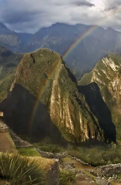 p09_equinoxrainbow